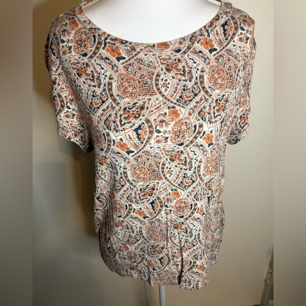 American Eagle Women’s Soft & Sexy Geometric Tee Size Large